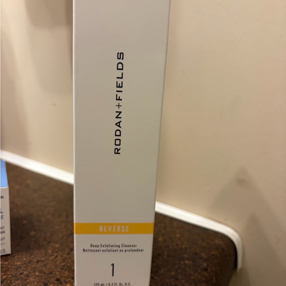 Rodan + Fields Reverse Deep Exfoliating Cleanser - NIB